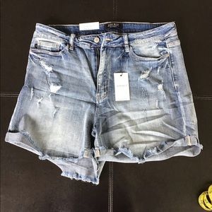 Women’s Judy Blue Jean shorts